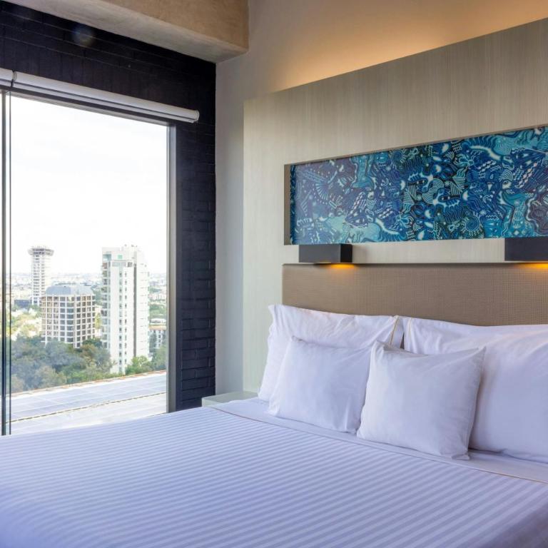 Hotel Guadalajara Country Club by HNF - Savvy, Guest Room, 1 King - 2