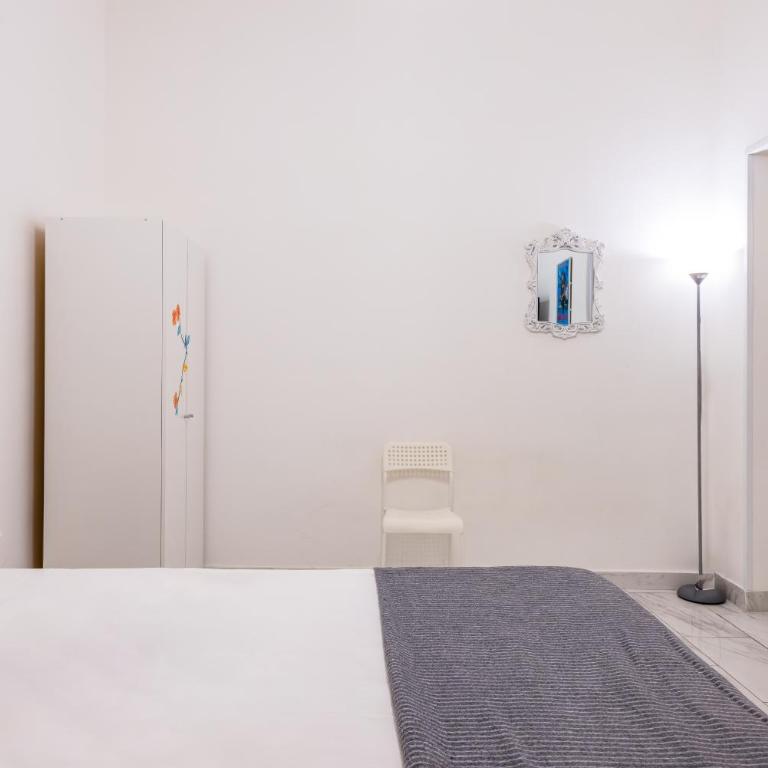 La Maison di Wanda by NapoliApartments - Camera Queen - 21