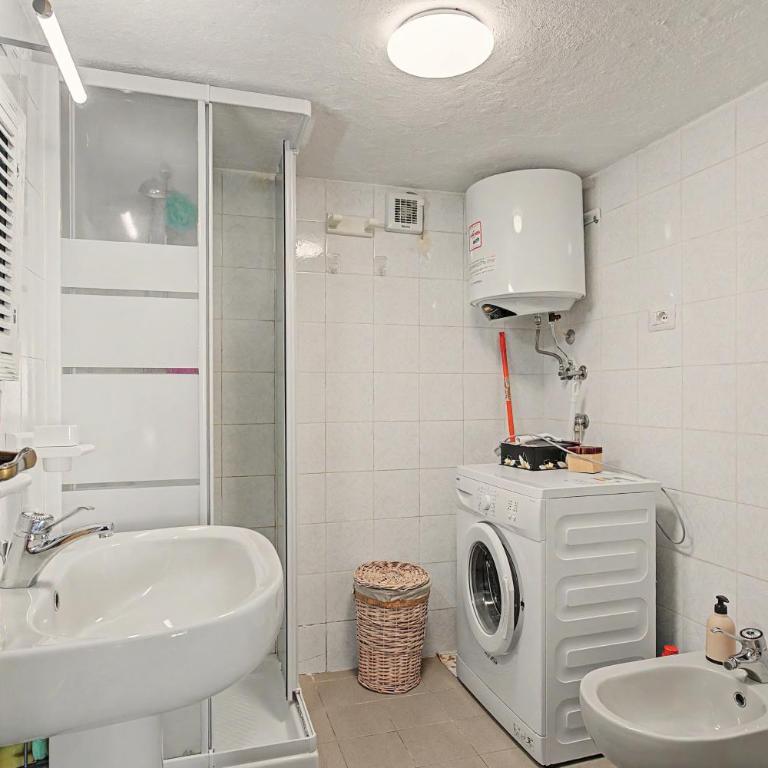 A Casa di Zia Renny - Appartamento con 1 Camera da Letto e con Giardino - 13