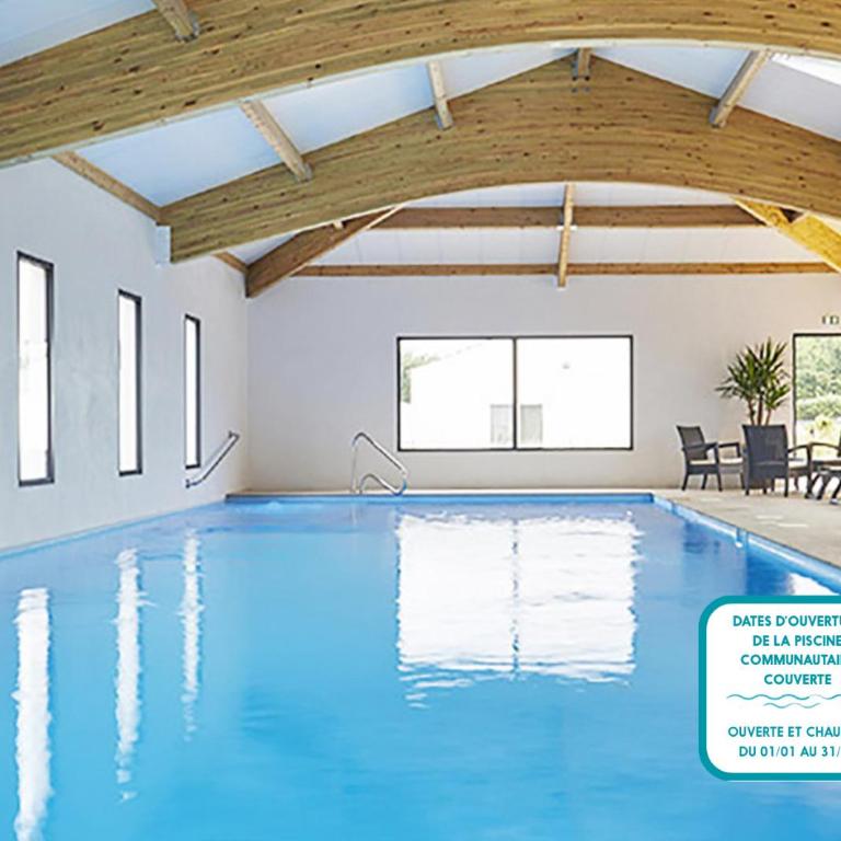 Chalet pour 6 à St-Hilaire - Piscine chauffée - Chalet - 5