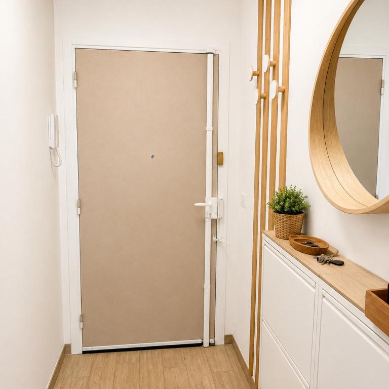 Elegant studio in Central Plage Roquebrune - Appartement - 21