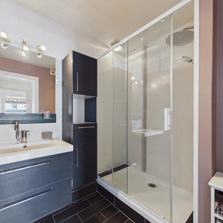 Escapade à 2 près de la mer avec balcon - Appartement - 23