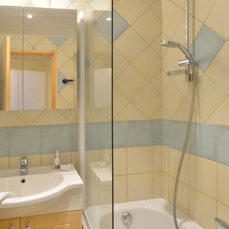 Appartement cosy, skis aux pieds, 3 pièces pour 7, balcon vue pistes - Apartment mit 2 Schlafzimmern - 12