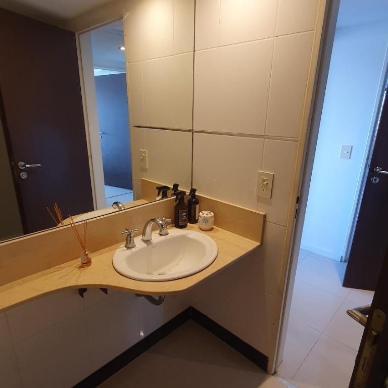  - Room #1714321501 - 36