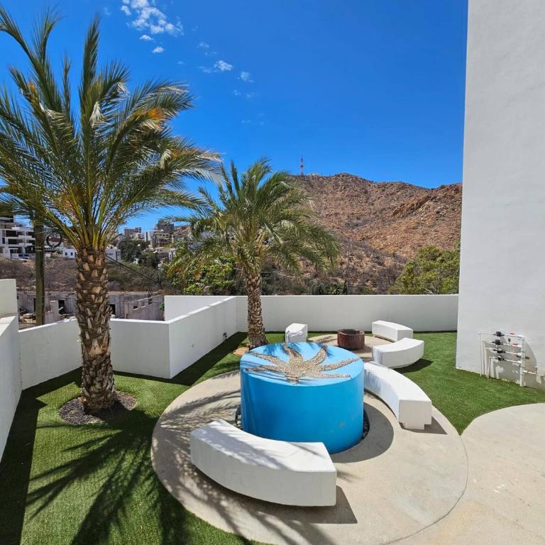 Cozy Cabo Condo 2BR, Shared Pool, Gated Community, 20 Walk to Beach - Casa - 10