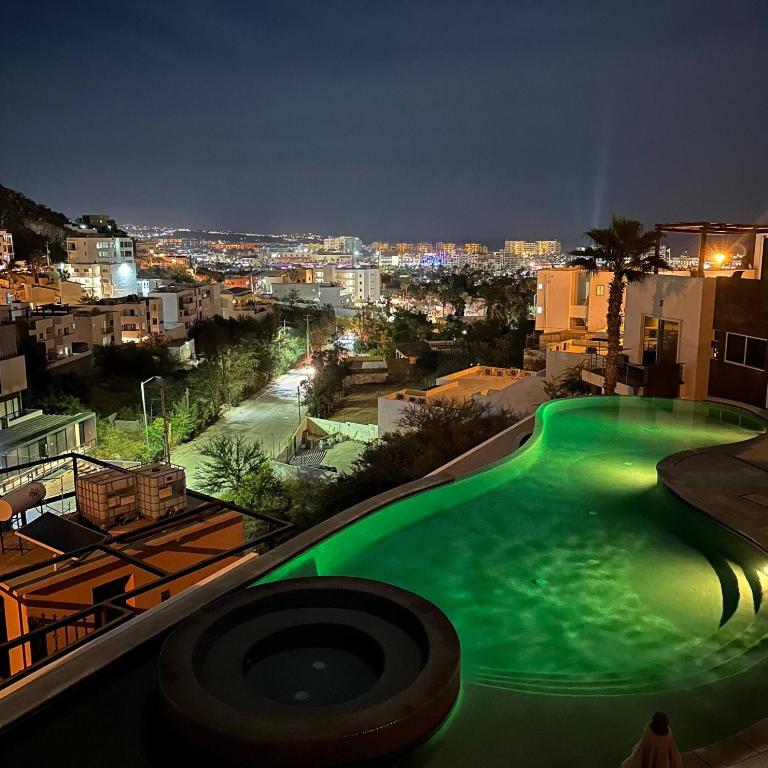 Cozy Cabo Condo 2BR, Shared Pool, Gated Community, 20 Walk to Beach - Casa - 16