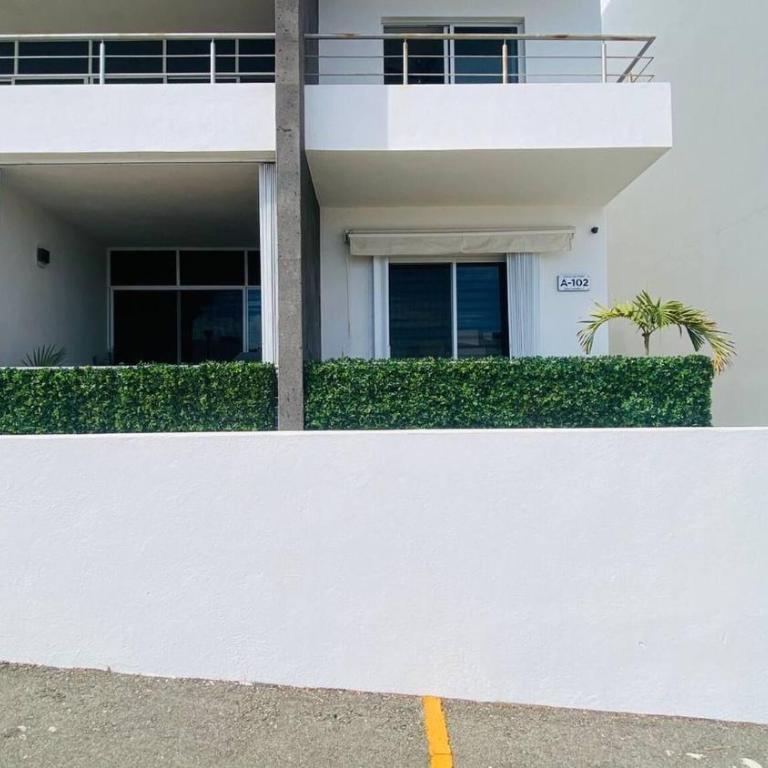 Cozy Cabo Condo 2BR, Shared Pool, Gated Community, 20 Walk to Beach - Casa - 52