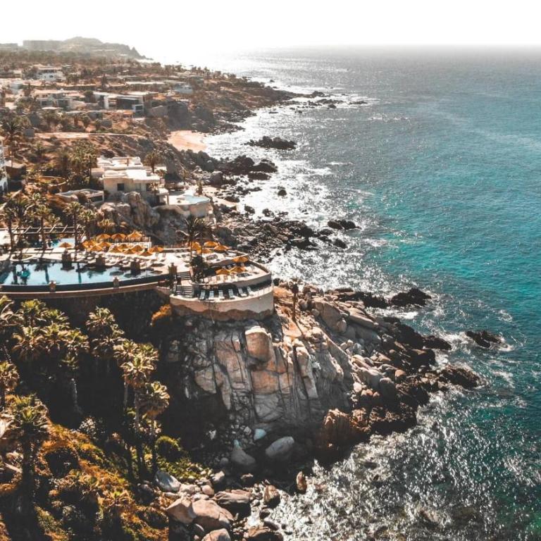 Cozy Cabo Condo 2BR, Shared Pool, Gated Community, 20 Walk to Beach - Casa - 75