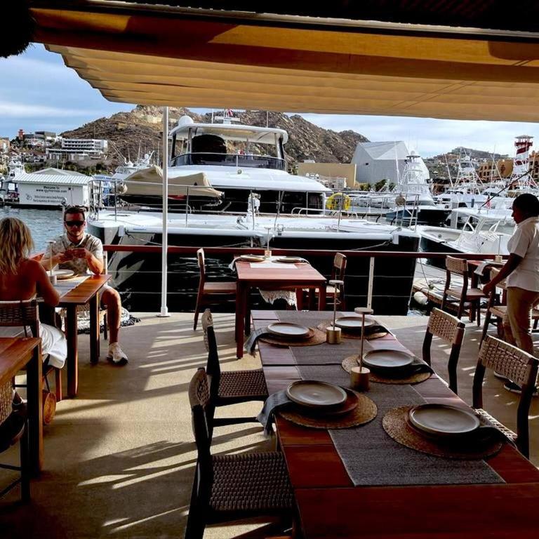 Cozy Cabo Condo 2BR, Shared Pool, Gated Community, 20 Walk to Beach - Casa - 96