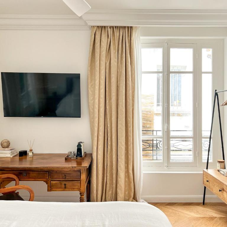  - Room #1714327101 - 4