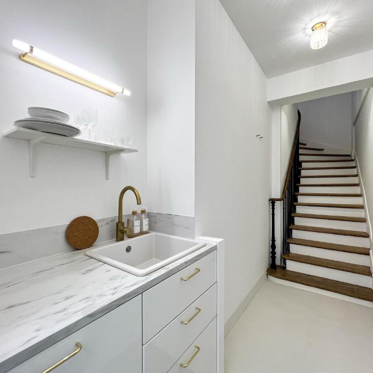  - Room #1714327101 - 5
