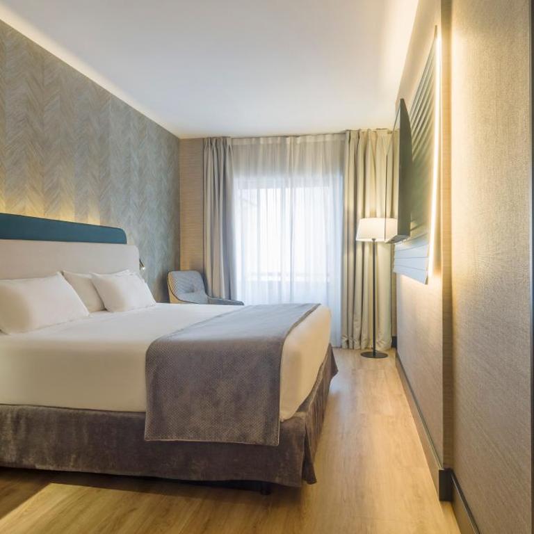 Ilunion Suites Madrid - Camera Matrimoniale Premium - 1