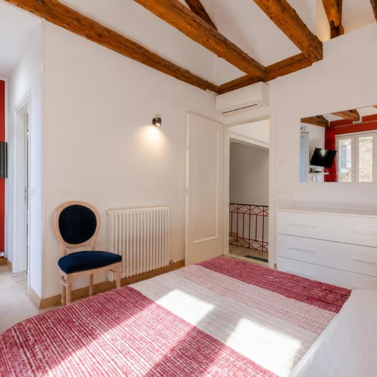  - Room #1714356701 - 15