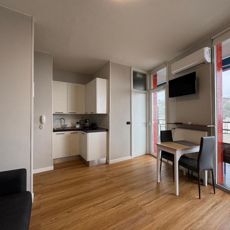  - Room #1714371401 - 7