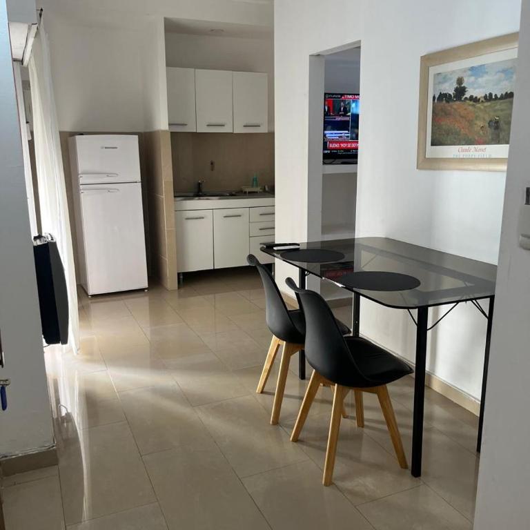 DERC Temporarios - Apartamento con balcón - 6