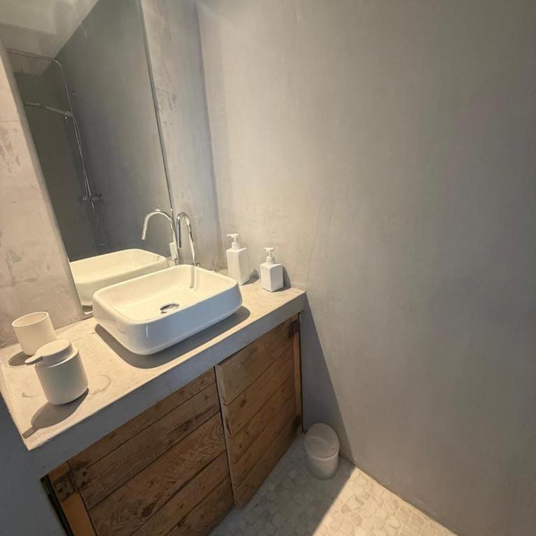  - Room #1714376501 - 48