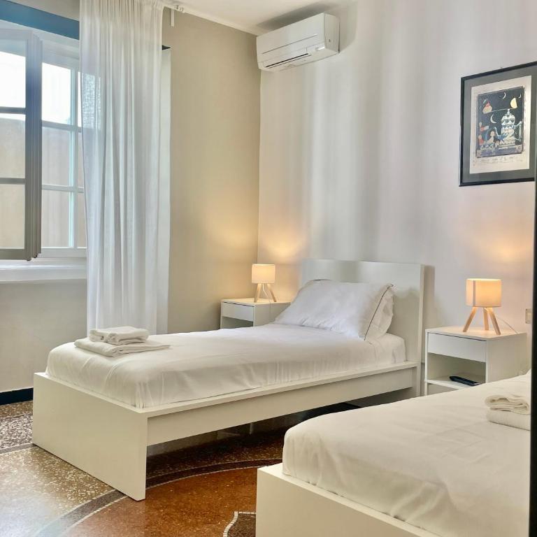Happy Family Apartments Historical Luxury B - Appartamento con 2 Camere da Letto - 3
