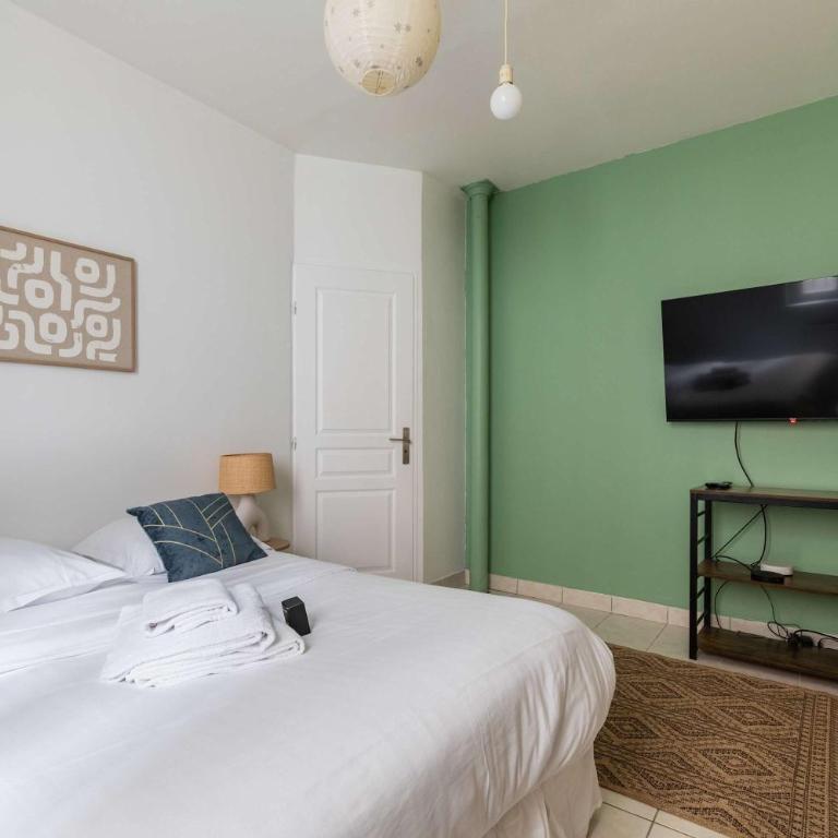  - Room #1714379201 - 17