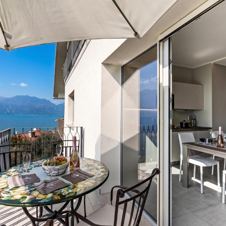Villa Mercurio - One Bedroom Apartment with Lake View 3 - 2