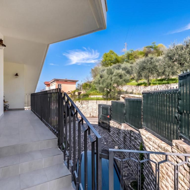Villa Mercurio - One Bedroom Apartment with Lake View 1 - 16