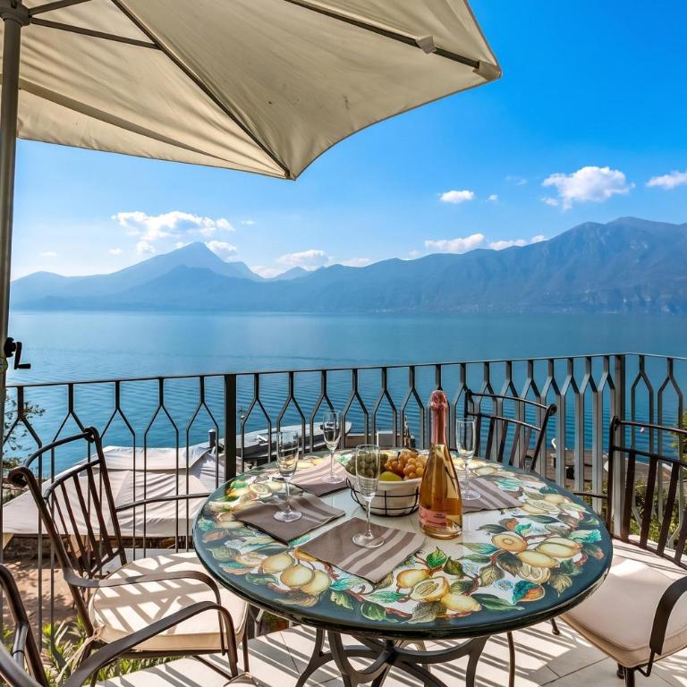 Villa Mercurio - One Bedroom Apartment with Lake View 3 - 11