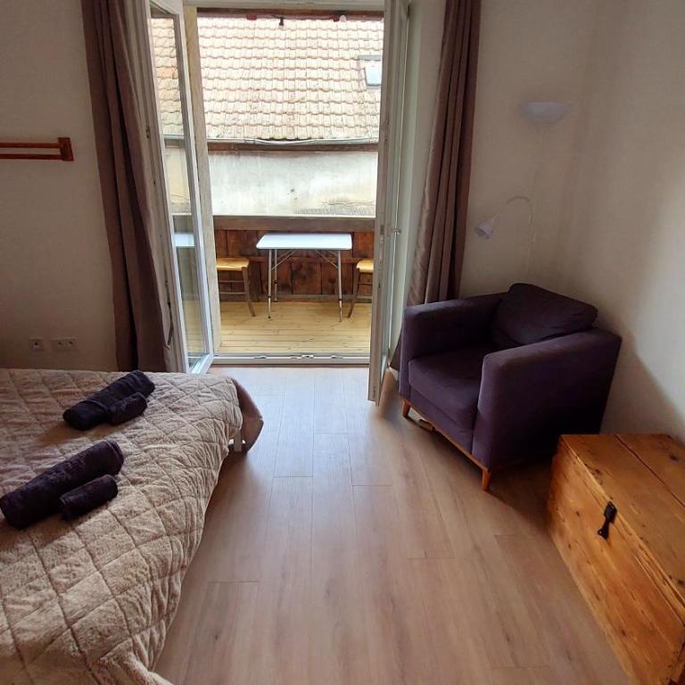 Large Private Room Near Colmar Center with Free Public Parking - Room #1568848802 - 10