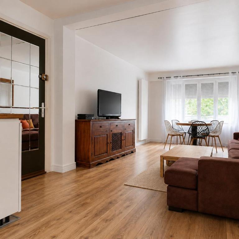 Charmant appartement au calme à proximité du Port, de la veille ville de Nice , de la Promenade des Anglais - Appartement 2 Chambres - 1
