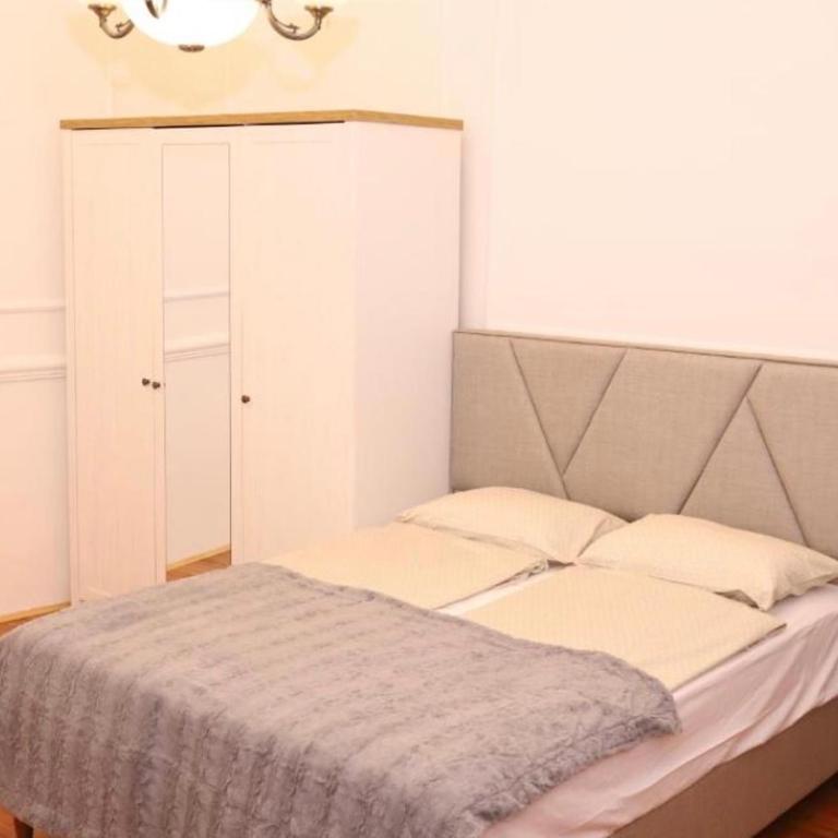 - Room #1714395002 - 2