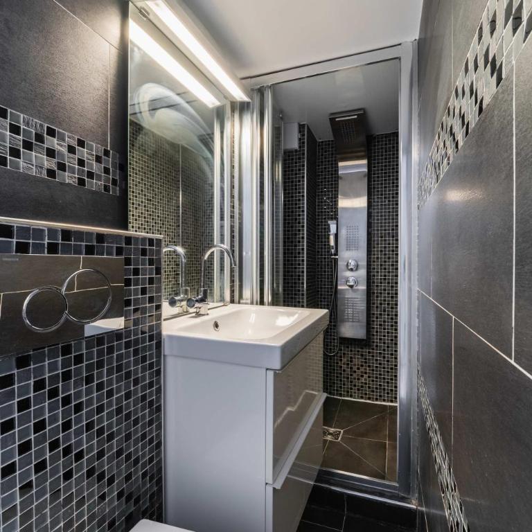  - Room #1714399001 - 13