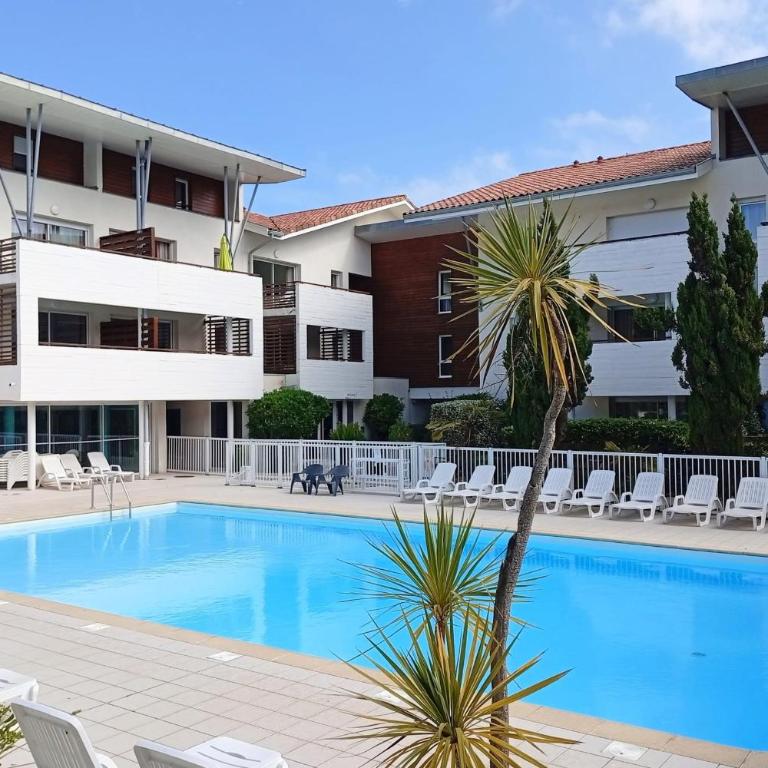 Superb apartment with terrace near beach - Appartement - 14