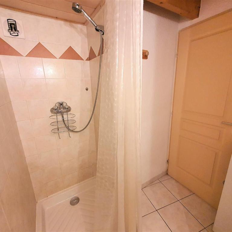 Charmant duplex pied de pistes Briançon - Appartement 2 Chambres - 10