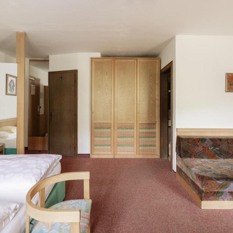 Hotel Rodes - Camera Tripla Standard - 2