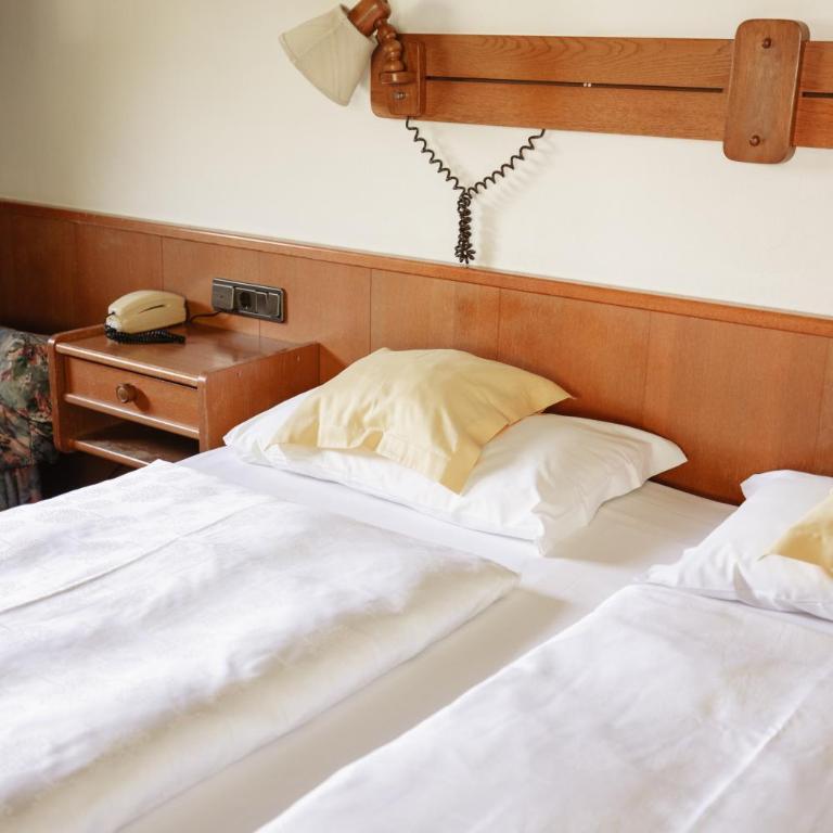 Hotel Rodes - Camera Matrimoniale Standard - 5