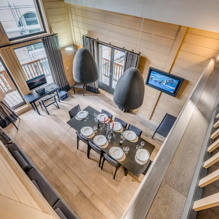 Appartement de standing avec terrasse plein sud, centre Val d'Isère, proche pistes, 8 personnes - Appartement 4 Chambres - 9