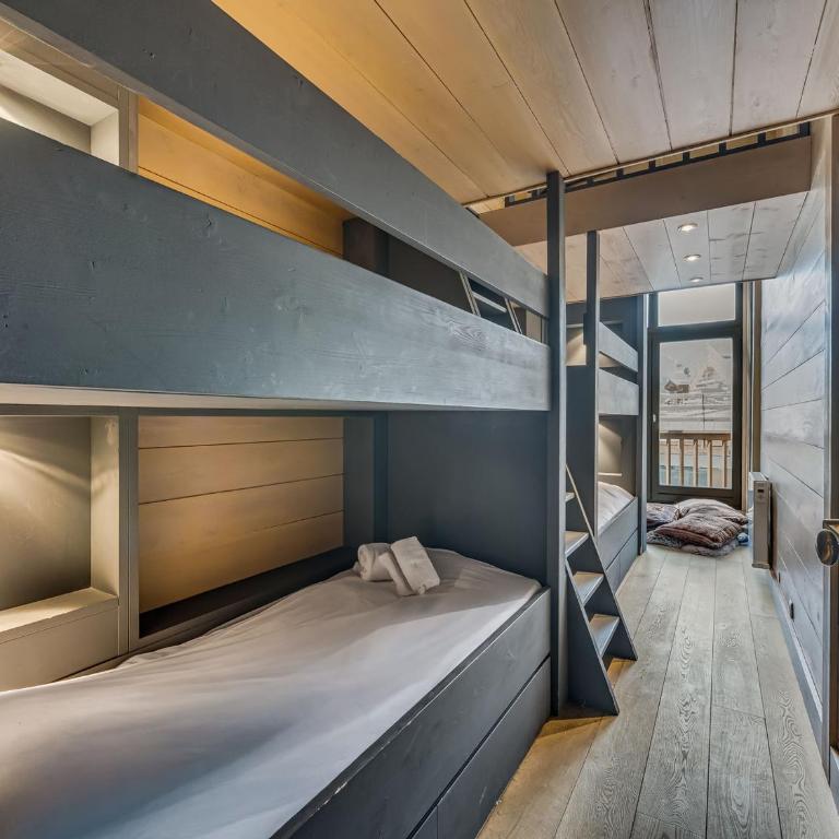 Appartement de standing avec terrasse plein sud, centre Val d'Isère, proche pistes, 8 personnes - Appartement 4 Chambres - 10