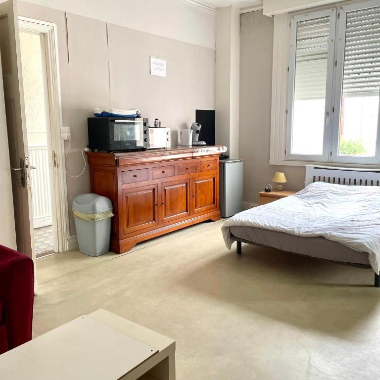 Grande chambre - fumeur - Studio Familial - 5