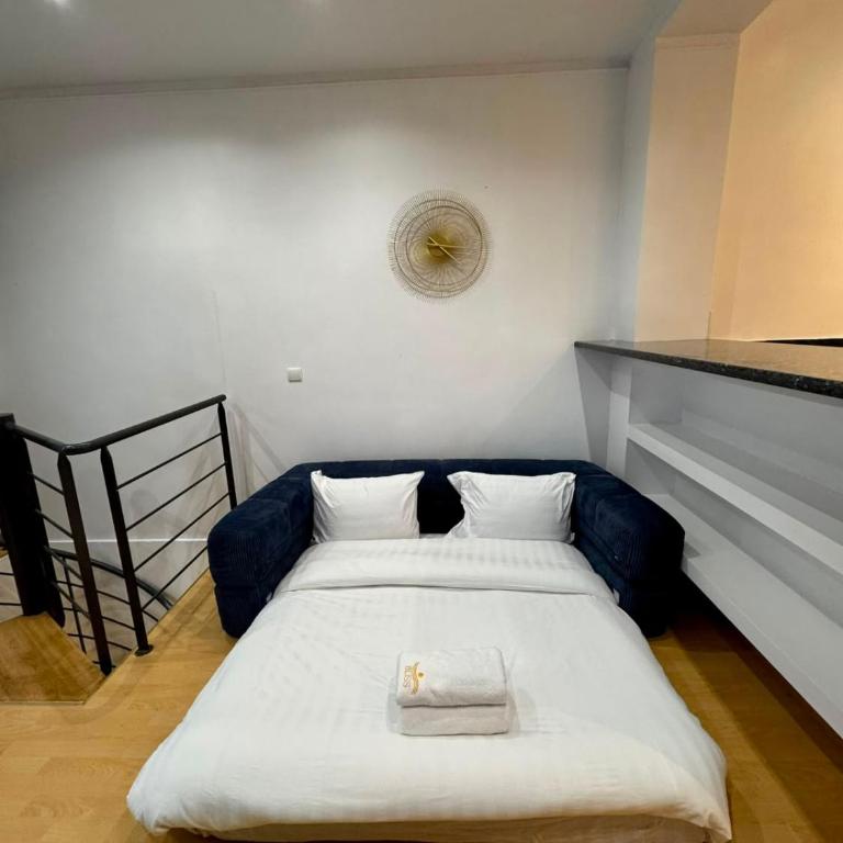  - Room #1714419201 - 11