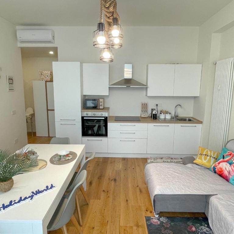 Casa Gioia by Holiday World - Room #1714434901 - 9