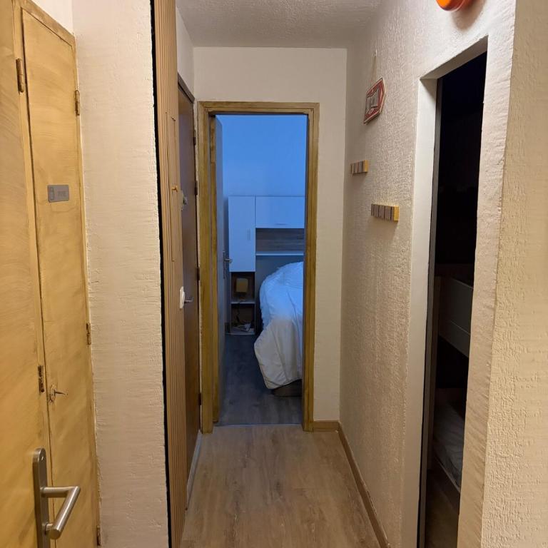 Le Nid des Airelles - 4-6 personnes - Pistes 100 m - Appartement 2 Chambres - 10