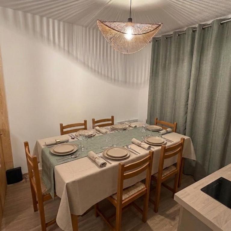 Le Nid des Airelles - 4-6 personnes - Pistes 100 m - Appartement 2 Chambres - 16
