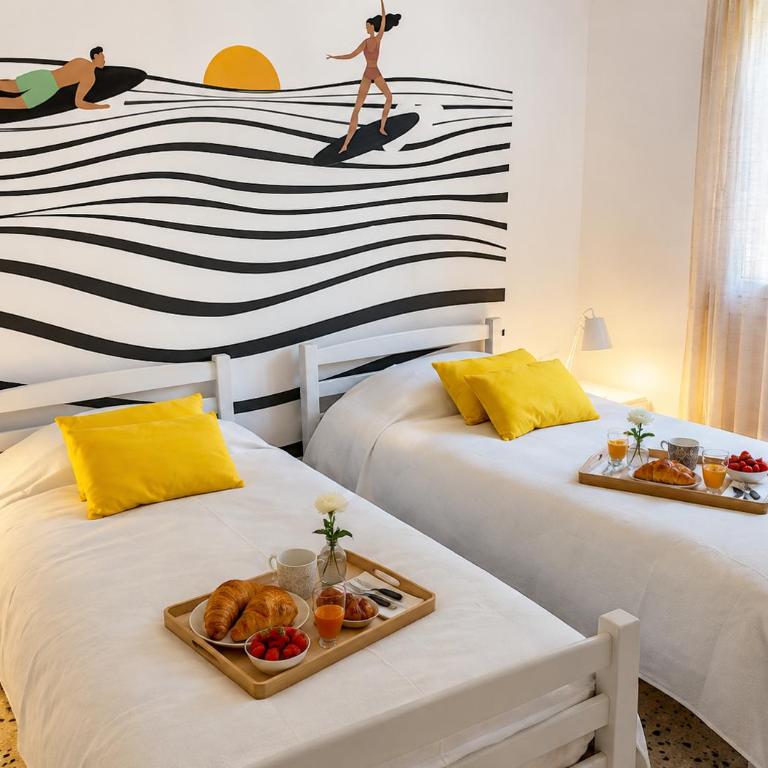 Villa climatisée, proche mer, 2 grands appartements indépendants, parking, WIFI - Maison 2 Chambres - 13