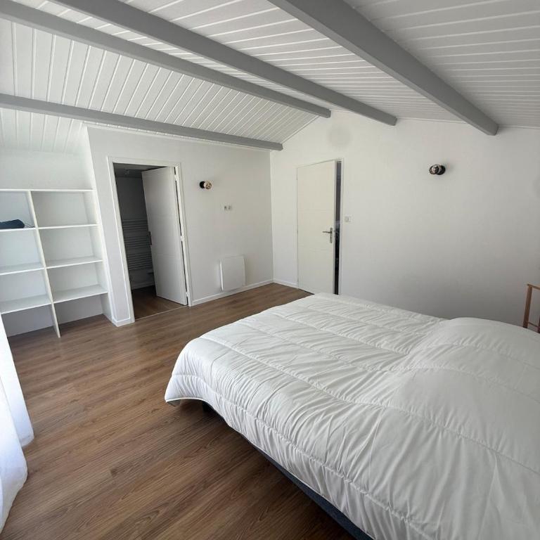  - Room #1714448201 - 9