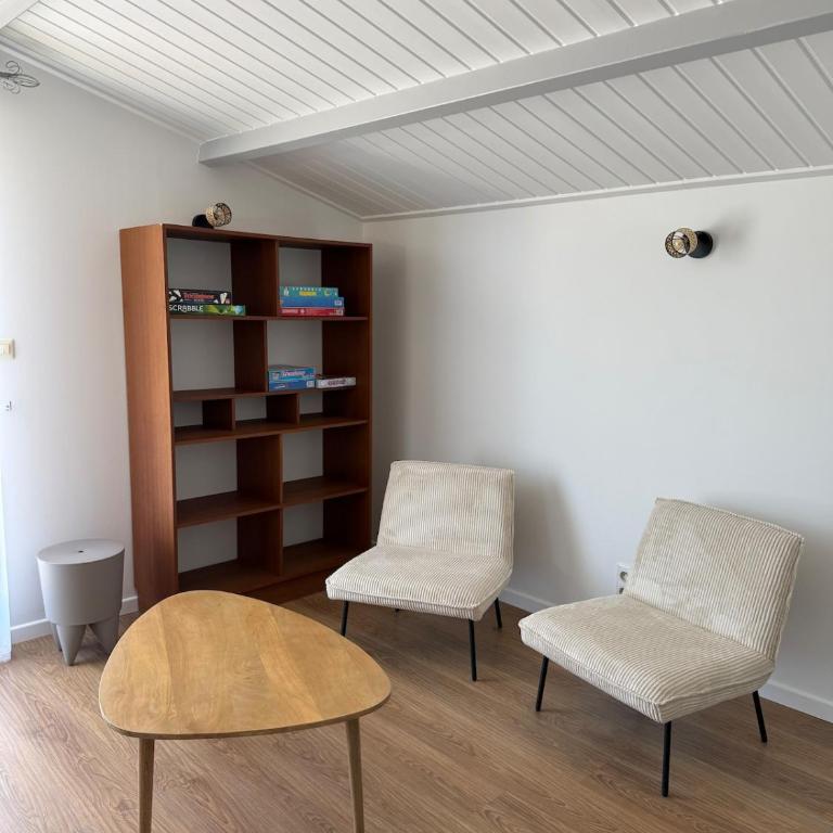  - Room #1714448201 - 19