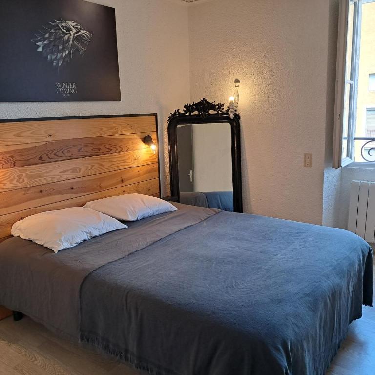 Altitude 930 centre ville bel appartement au calme - Two-Bedroom Apartment with Mountain View - 44