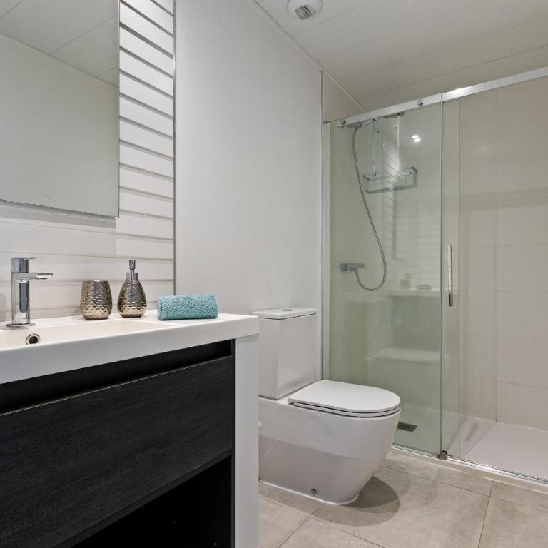La Cala de Mijas Apartment - Pools, Gym & Padel - Three-Bedroom Apartment - 12