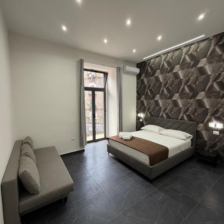 Valentino station 32 - Quadruple Room with Balcony - 3