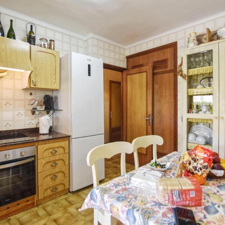 Cora - Three-Bedroom House - 7