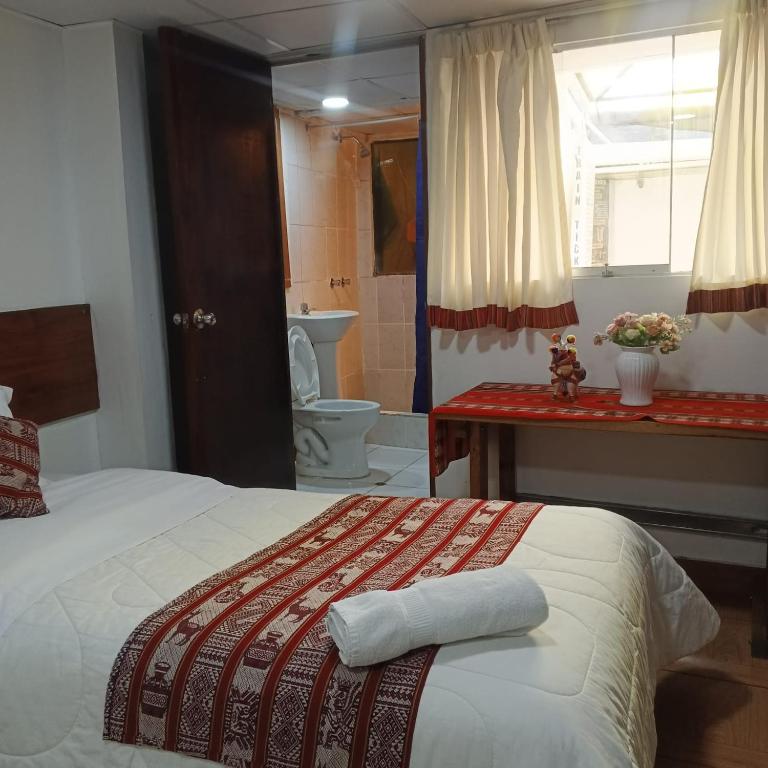 HS Ventura - Quadruple Room with Private Bathroom - 5
