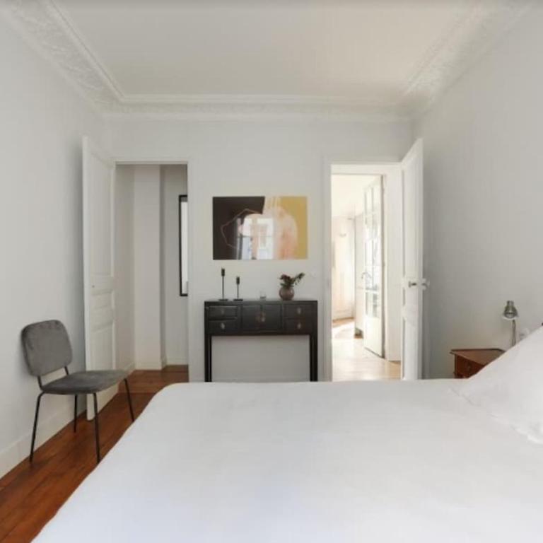 Elegant and Confortable long stay in Paris - Room #1714494901 - 2