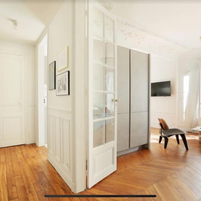 Elegant and Confortable long stay in Paris - Room #1714494901 - 5